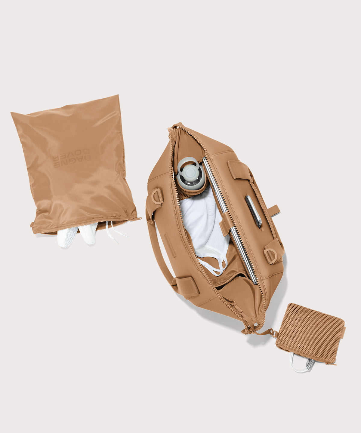 Landon Carryall in Camel, Medium