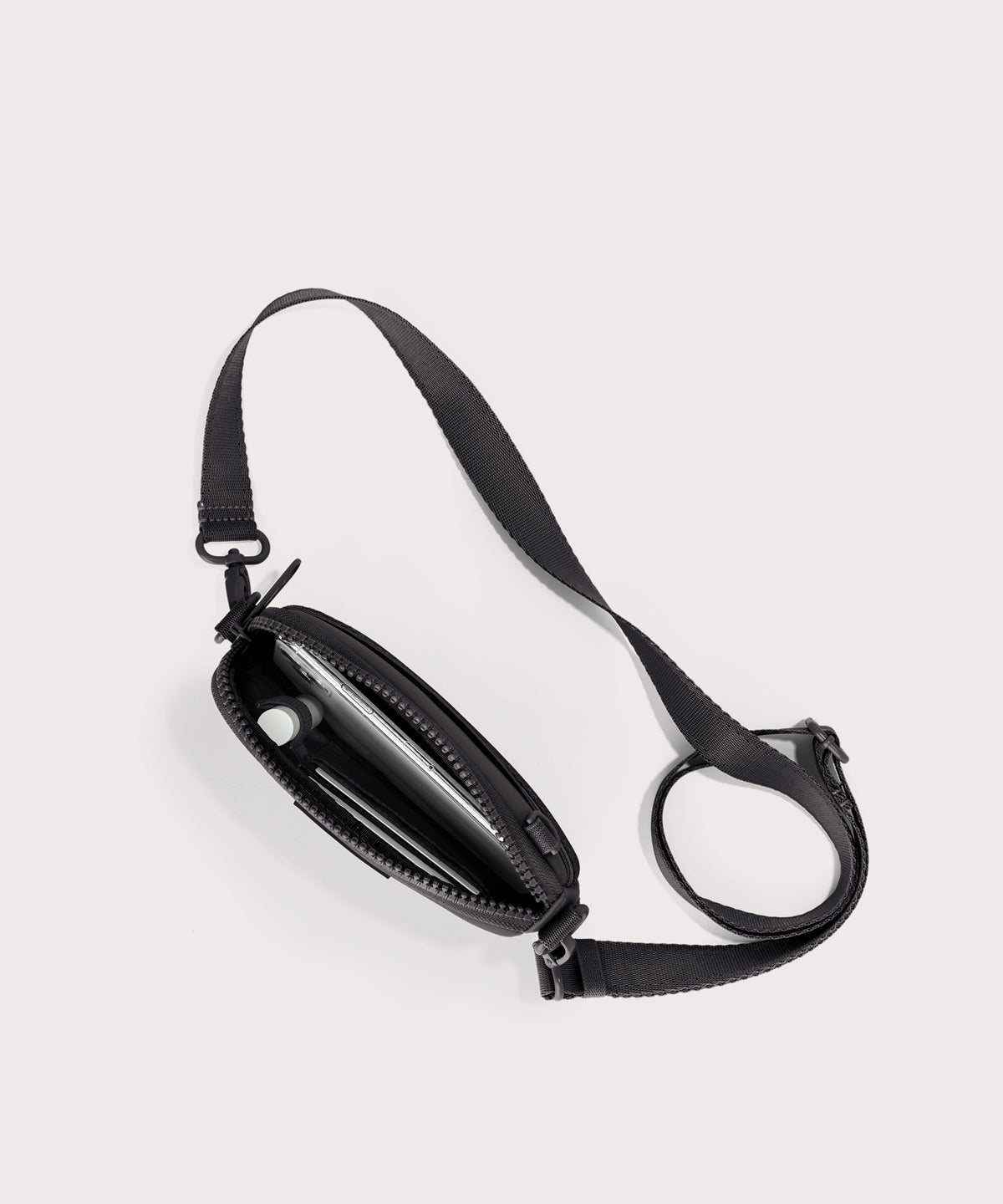Mara Phone Sling in Onyx