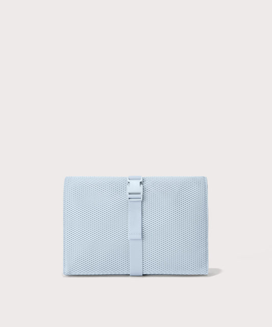 Joey Changing Kit in Daylight