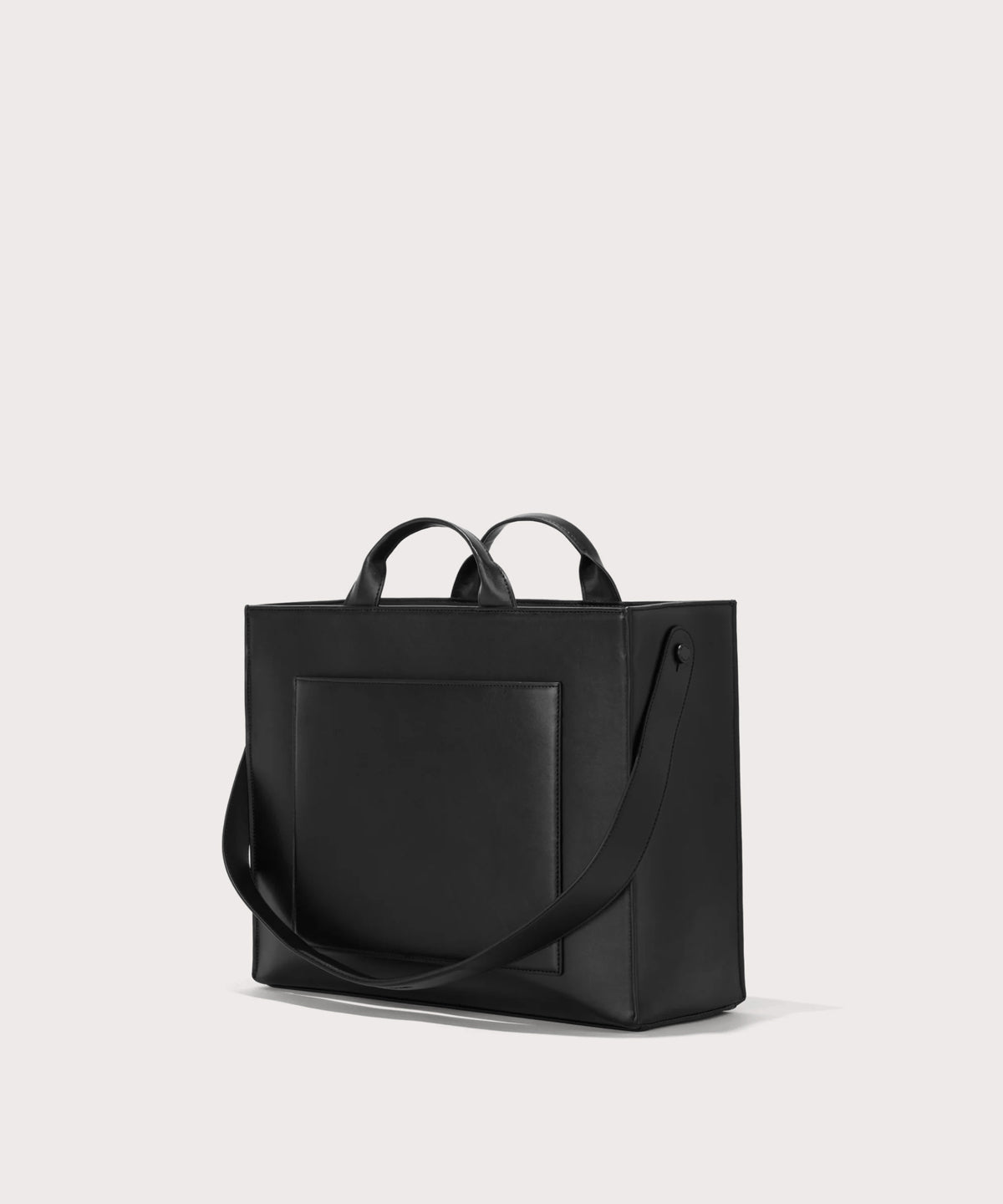 Daily Tote in Onyx, Medium